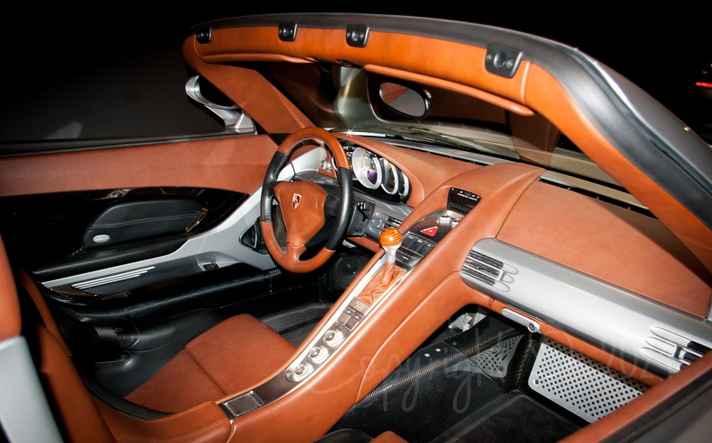 porsche-08.jpg